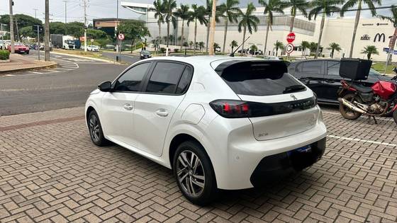 PEUGEOT 208 1.6 16V FLEX GRIFFE AT6